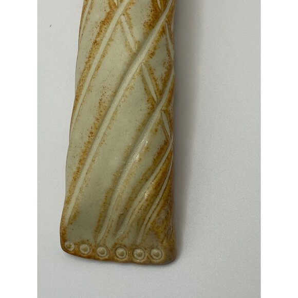 Handmade Ceramic Wall Pocket With Swirl Detailing - Picture 4 of 9